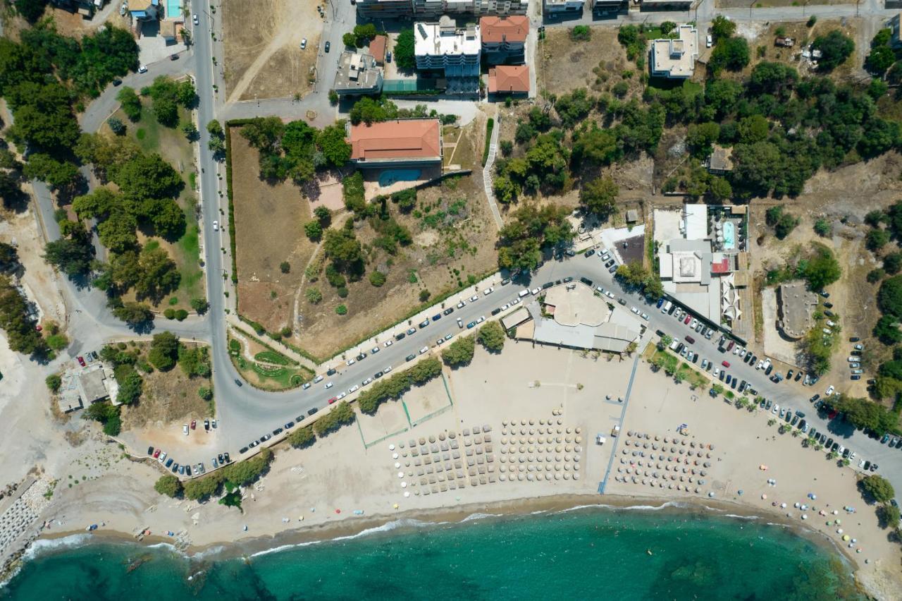Elegant Beach Hotel Kyparissia Exterior foto