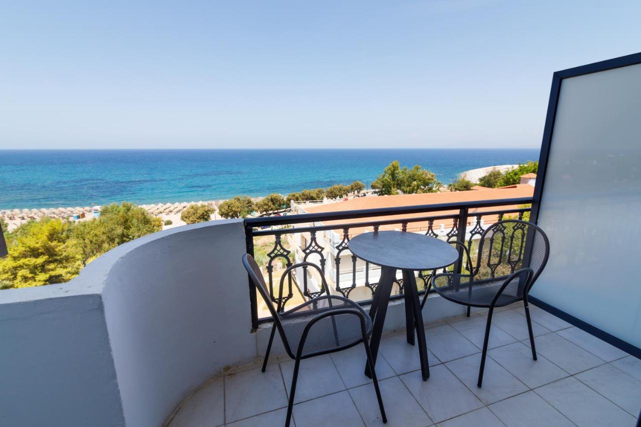 Elegant Beach Hotel Kyparissia Exterior foto